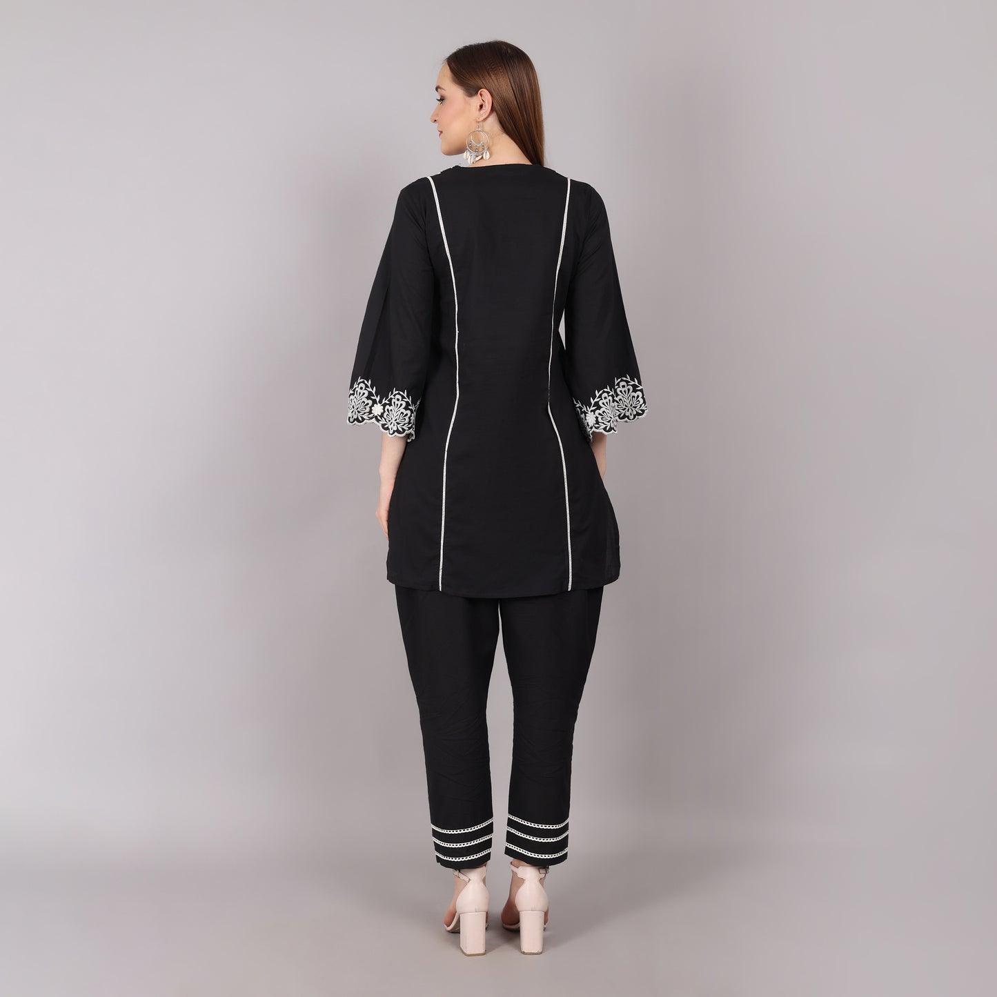 Fashionable and versatile dreamy black co-ord set in cotton, offering a relaxed yet refined look.