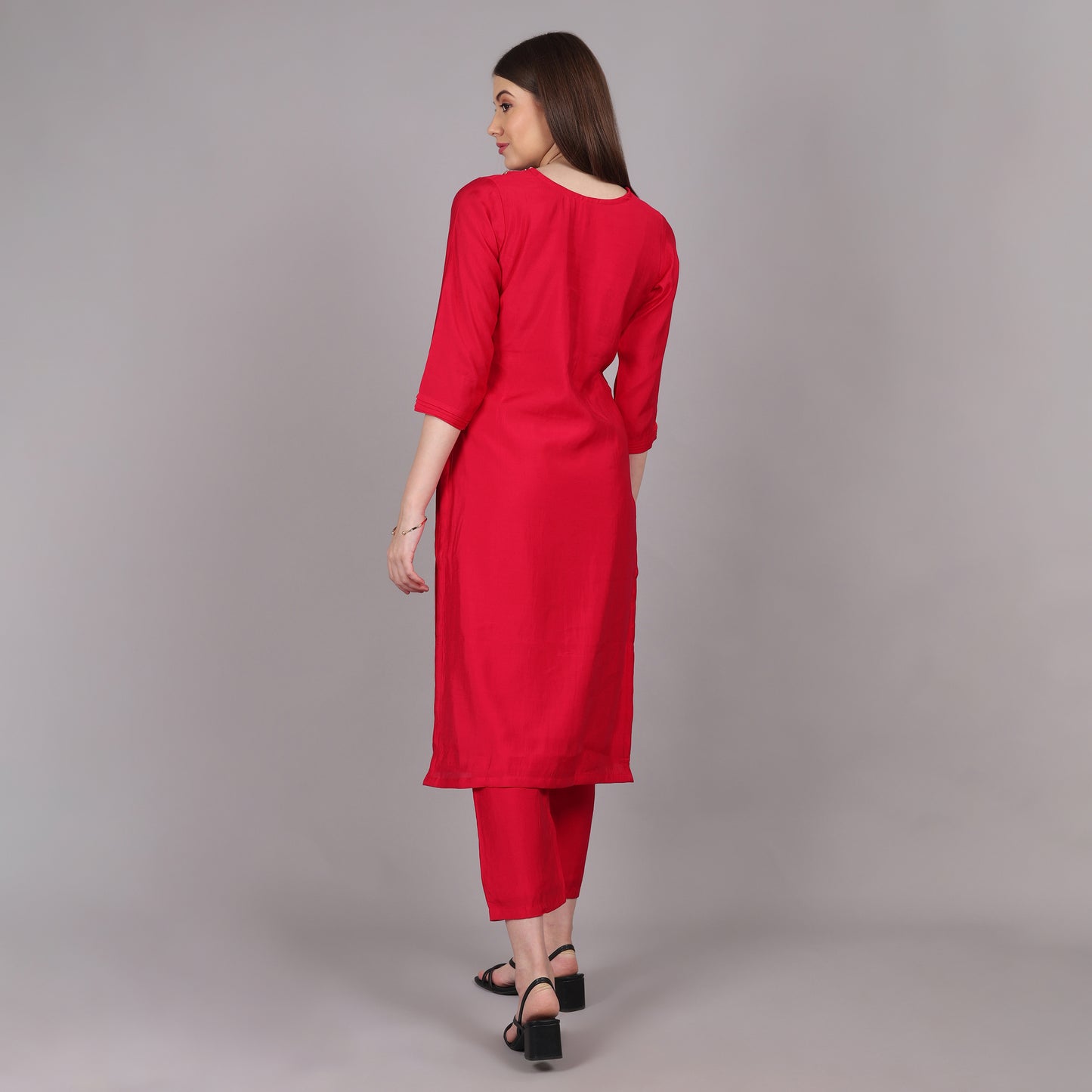 Lightweight and breathable magenta Gajji silk kurta set, offering effortless style and sophistication.