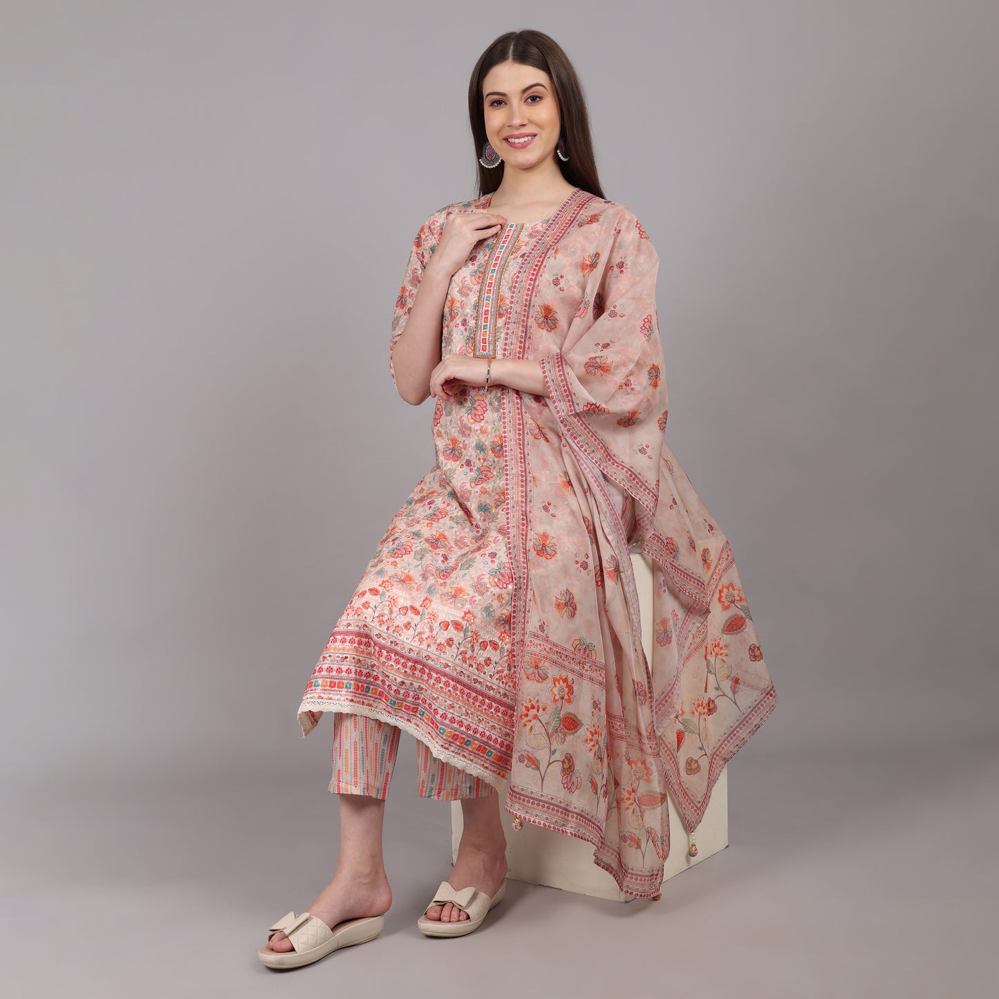 Sophisticated floral Chikankari kurta set, perfect for weddings, celebrations, and special gatherings.
