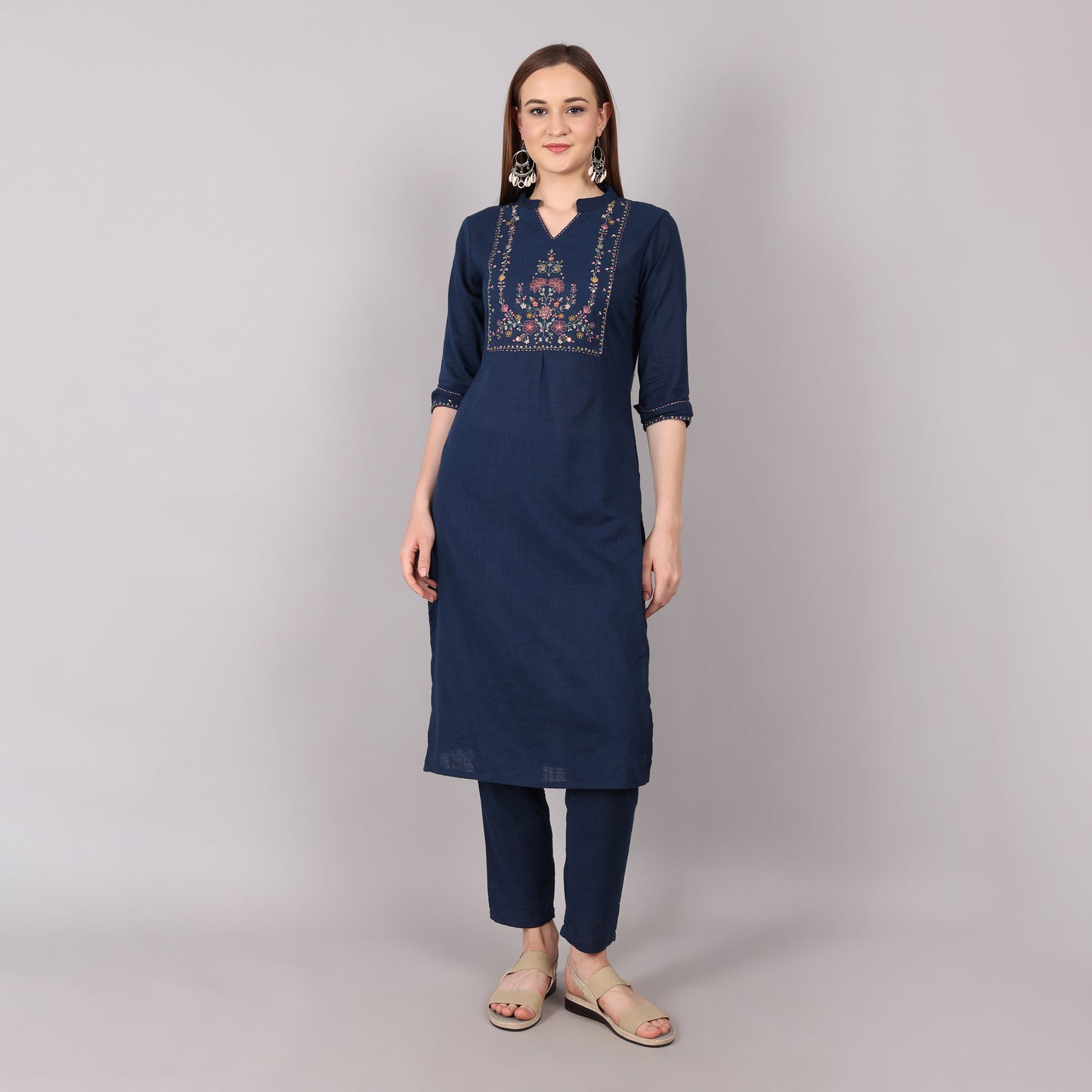 Trendy navy workwear kurta set with a refined silhouette, perfect for a polished and effortless look.
