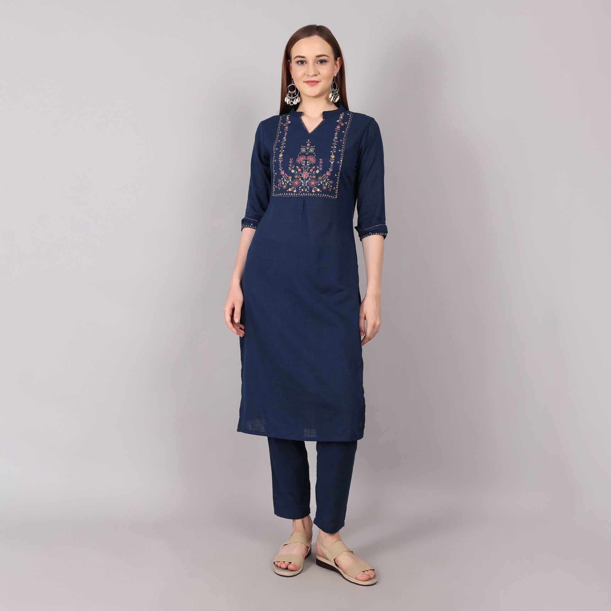 Trendy navy workwear kurta set with a refined silhouette, perfect for a polished and effortless look.
