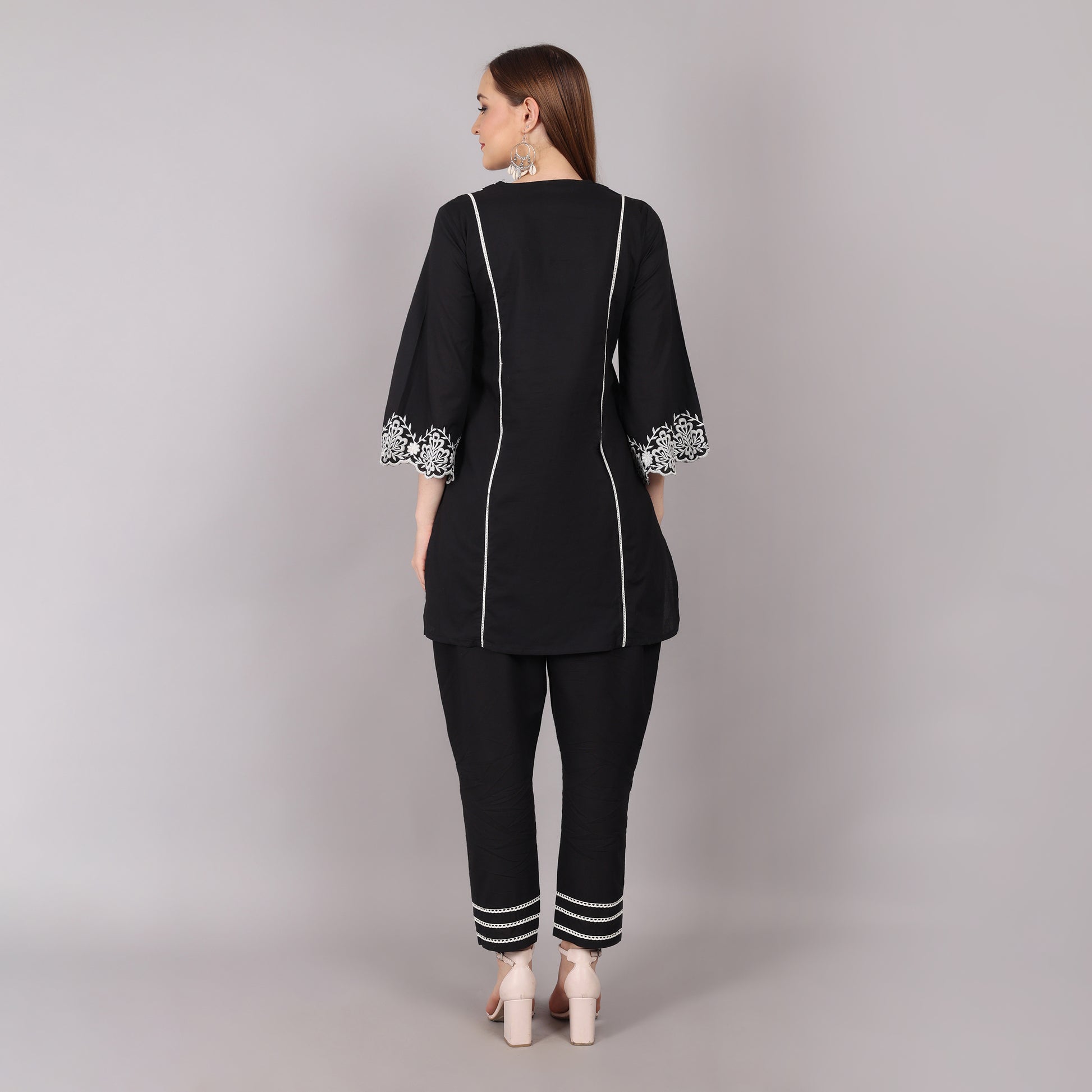 Fashionable and versatile dreamy black co-ord set in cotton, offering a relaxed yet refined look.