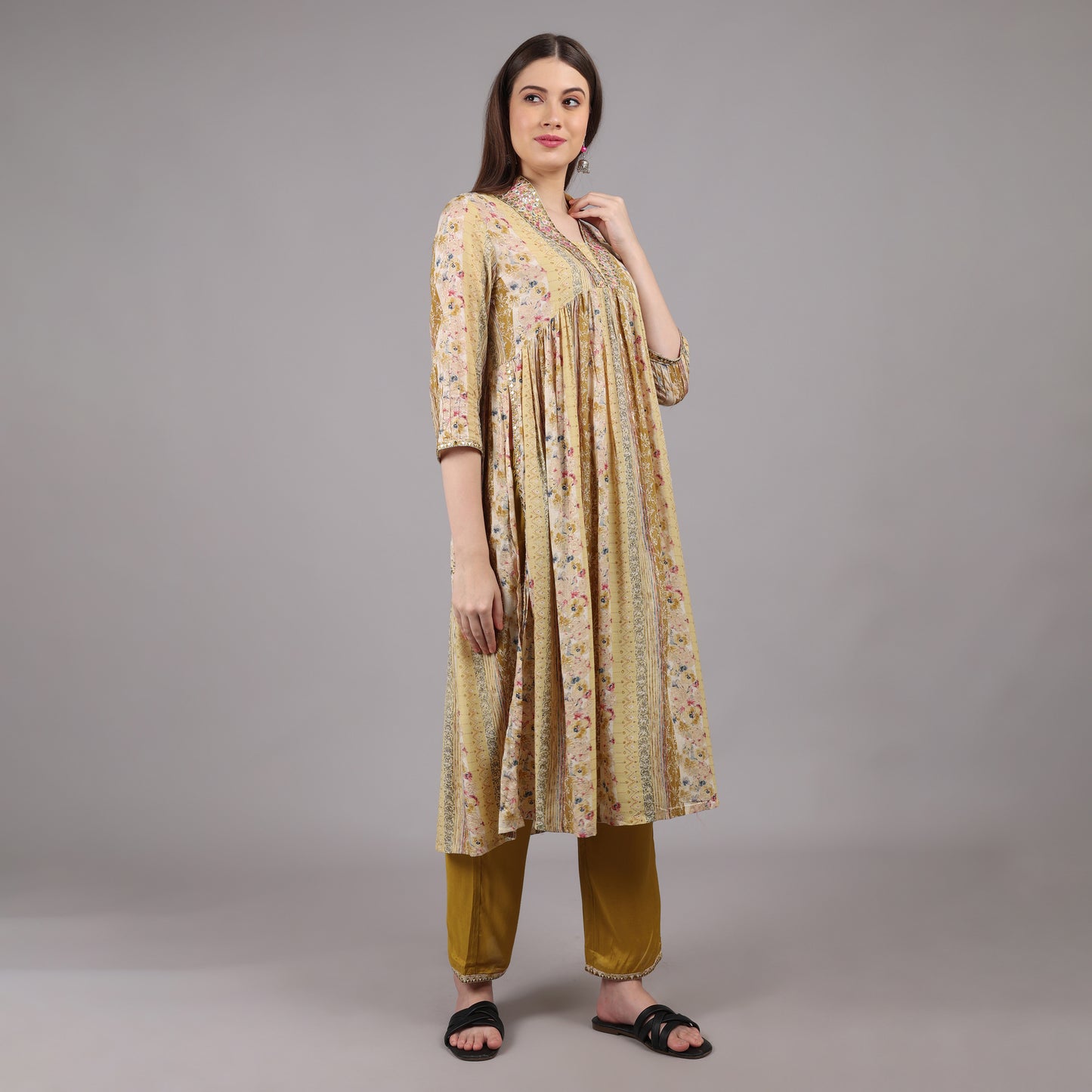 Sophisticated Nyra cut kurta set designed for a flattering and flowy look.
