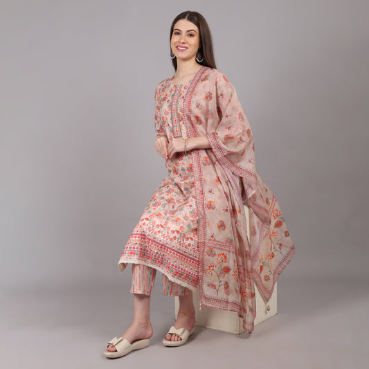 Lightweight and breathable floral Chikankari kurta set, offering comfort with intricate detailing.