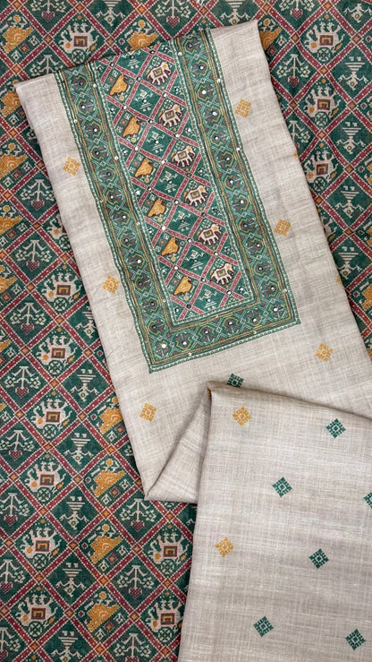 Classic Emerald Green & Ivory Patola Suit Set